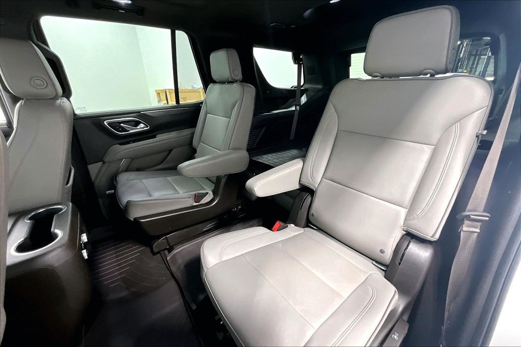Used 2021 GMC Yukon SLT w/ SLT Premium Package RWD image 32