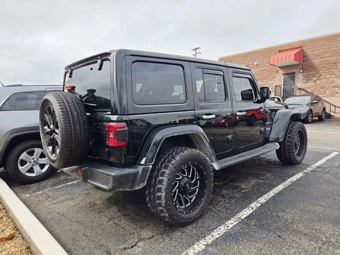 Used 2021 Jeep Wrangler Unlimited Sahara w/ Cold Weather Group image 3