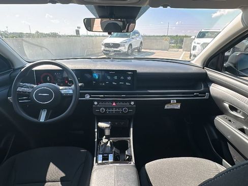 Certified 2026 Hyundai Tucson SE FWD image 21
