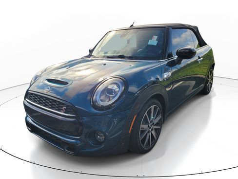 Used 2021 MINI Cooper S w/ Sidewalk Package FWD image 3