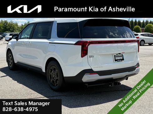 New 2026 Kia Carnival FWD image 4