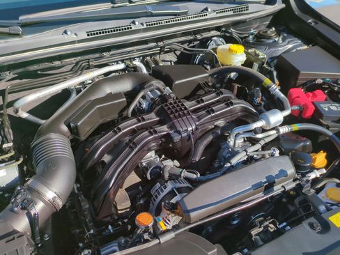 Certified 2025 Subaru Crosstrek 2.5i Limited w/ Crosstrek Mirror Package image 23