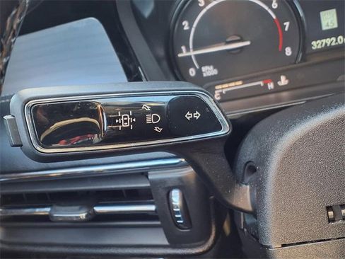 Certified 2022 Lincoln Corsair AWD w/ Equipment Group 101A image 13