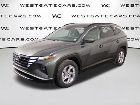 Used 2022 Hyundai Tucson SEL FWD image 1