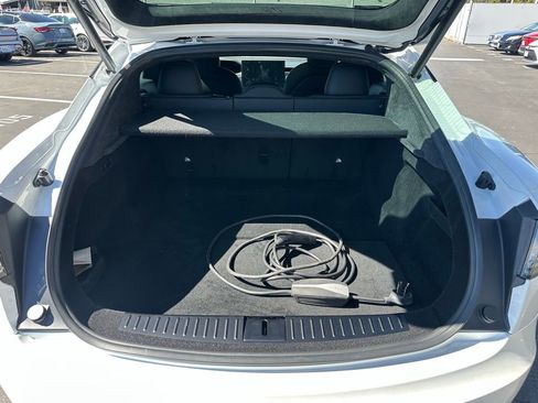 Used 2022 Tesla Model S image 4