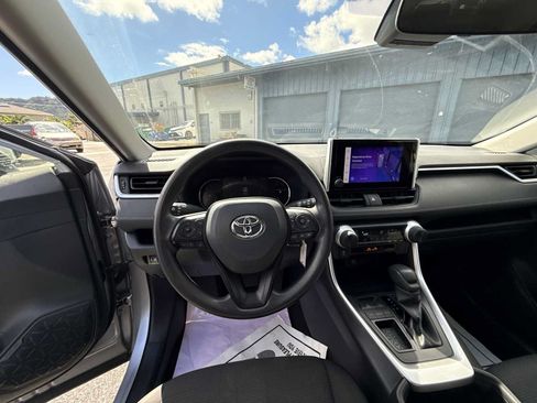 Used 2023 Toyota RAV4 LE FWD image 15