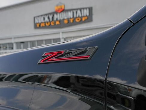 Used 2021 Chevrolet Silverado 1500 LT Trail Boss w/ Convenience Package II AWD/4WD image 17