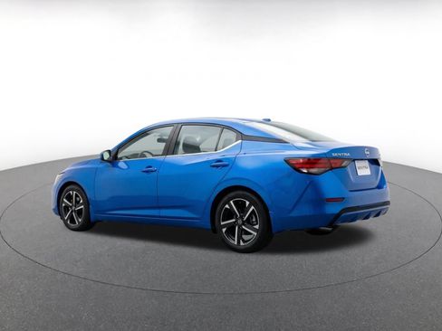 Used 2025 Nissan Sentra SV FWD image 5