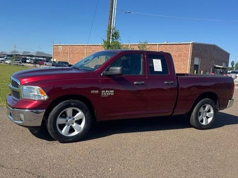 Used 2021 RAM 1500 Tradesman w/ Tradesman SXT Package RWD image 3