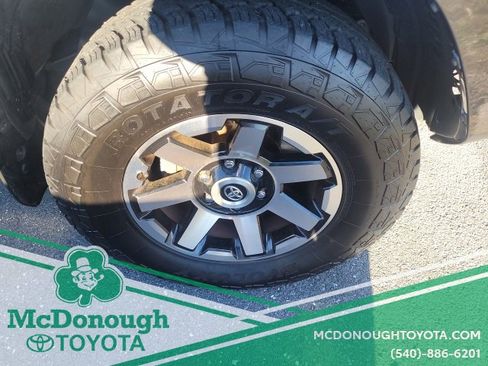 Used 2019 Toyota 4Runner TRD Off-Road image 27