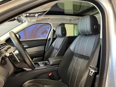 Used 2019 Land Rover Range Rover Velar R-Dynamic SE AWD/4WD image 17