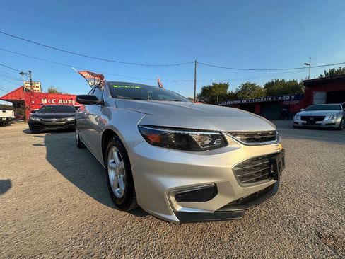 Used 2017 Chevrolet Malibu LS image 17