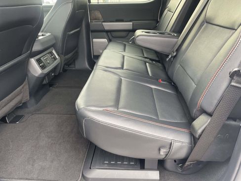 Used 2024 Ford F250 Lariat image 12