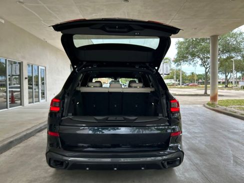 Used 2022 BMW X5 sDrive40i w/ M Sport Package RWD image 34