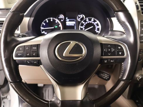 Used 2021 Lexus GX 460 Premium w/ Premium Package image 3