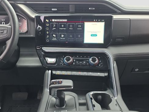 Used 2024 GMC Sierra 1500 Denali image 14