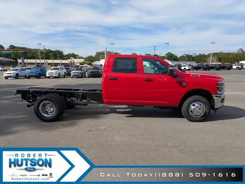 New 2026 RAM 3500 Tradesman AWD/4WD image 5