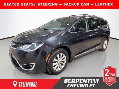 Used 2019 Chrysler Pacifica Touring-L