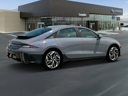 New 2025 Hyundai Ioniq 6 SEL image 8