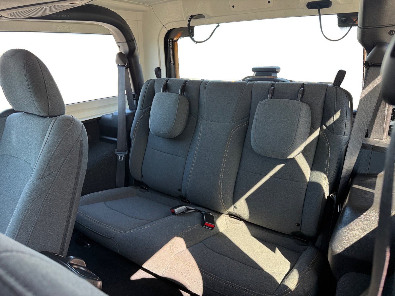 Used 2024 Jeep Wrangler Sport AWD/4WD image 16