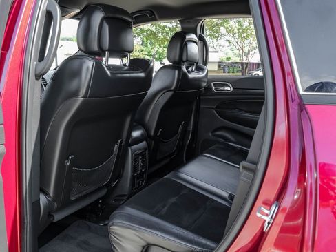 Used 2018 Jeep Grand Cherokee Altitude image 40