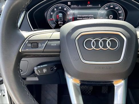 Used 2023 Audi Q5 2.0T Premium Plus w/ Premium Plus Package AWD/4WD image 11