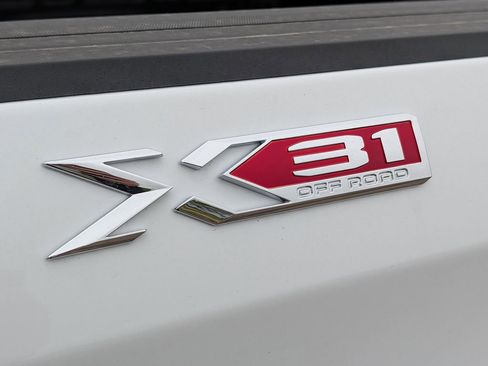 New 2026 GMC Sierra 1500 Elevation w/ Elevation Premium Package AWD/4WD image 28