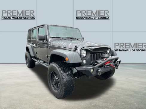 Used 2016 Jeep Wrangler Unlimited Sport w/ Connectivity Group image 3