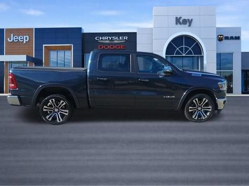 Used 2021 RAM 1500 Laramie AWD/4WD image 7