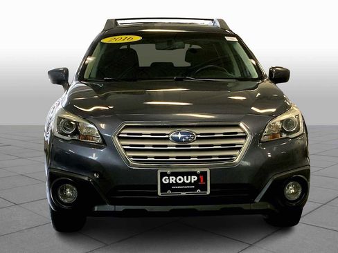 Used 2016 Subaru Outback 2.5i Premium image 3