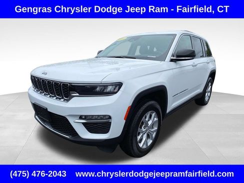 Used 2023 Jeep Grand Cherokee Limited w/ Trailer Tow Prep Group (B) AWD/4WD image 50