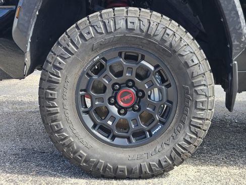 Used 2022 Toyota Tundra TRD Pro AWD/4WD image 11
