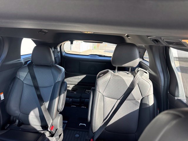 Used 2021 Toyota Sienna XSE w/ XSE Plus Package FWD image 10