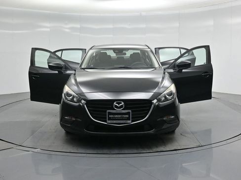 Used 2018 MAZDA MAZDA3 Sport image 27
