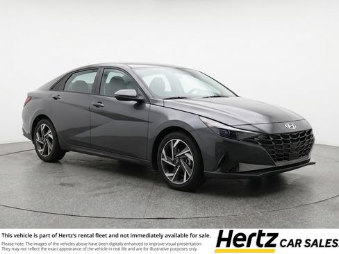 Used 2025 Hyundai Elantra SEL FWD image 1