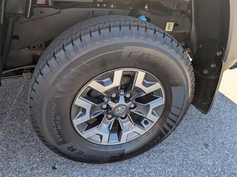 Used 2021 Toyota Tacoma TRD Off-Road image 32