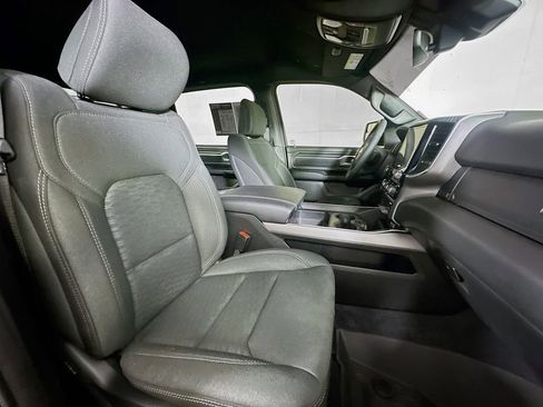 Used 2025 RAM 1500 Big Horn AWD/4WD image 12