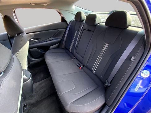 Used 2025 Hyundai Elantra SEL FWD image 20