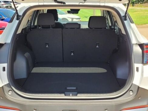 New 2026 Kia Sportage LX FWD image 7