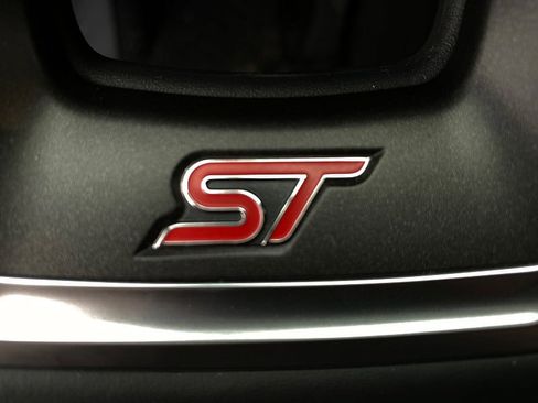 New 2026 Ford Explorer ST w/ Sun And Sound Package image 23