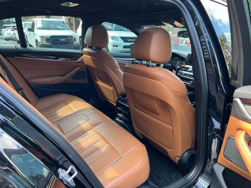 Used 2018 BMW 540i image 24