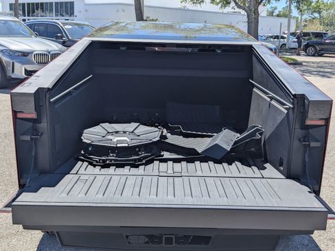 Used 2024 Tesla Cybertruck AWD Crew Cab image 12