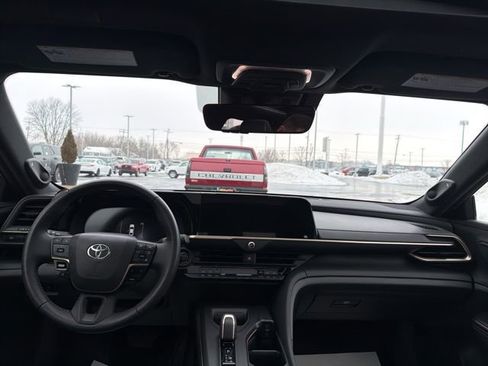 Certified 2023 Toyota Crown Limited image 14