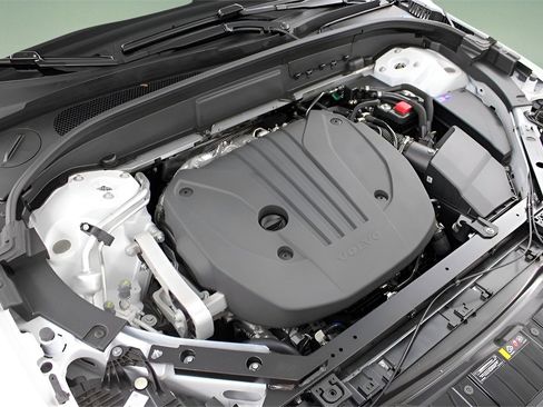 New 2026 Volvo XC90 B5 Ultra w/ Protection Package Premier image 28