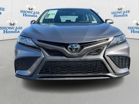 Used 2022 Toyota Camry SE image 6