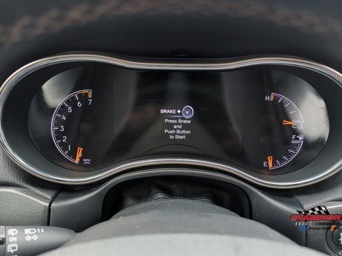 Used 2017 Jeep Grand Cherokee Limited image 22