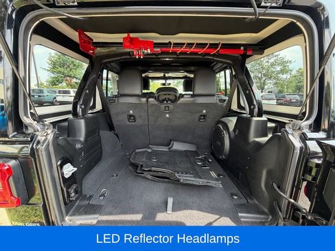 Certified 2020 Jeep Wrangler Unlimited Rubicon AWD/4WD image 33