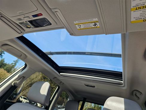 Used 2017 Subaru Forester 2.5i Limited w/ Popular Package #2 image 22