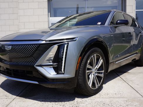 Used 2024 Cadillac Lyriq Tech image 12