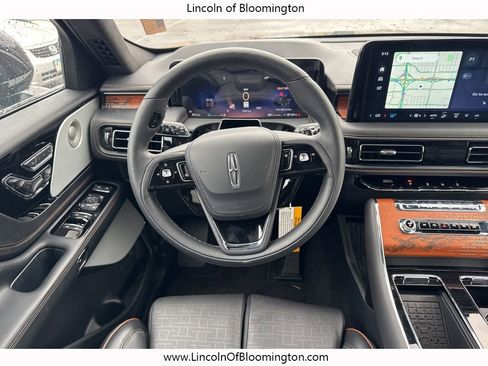 New 2025 Lincoln Aviator Black Label image 23